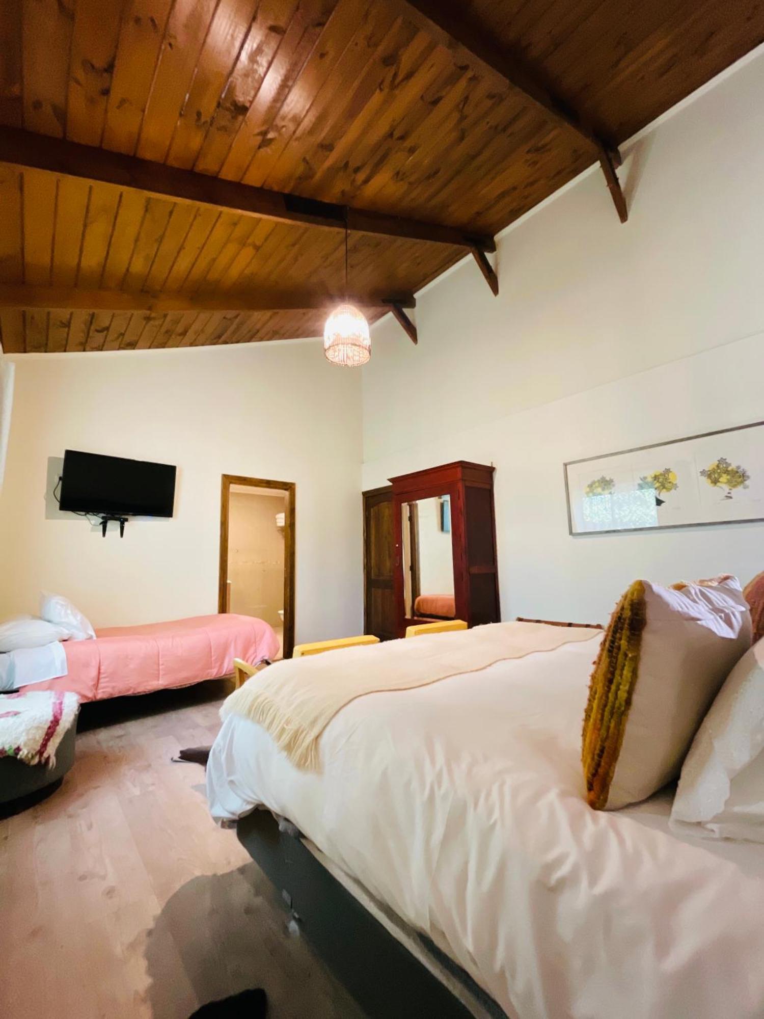 Hotel Hoja De Parra Santa Cruz Kültér fotó